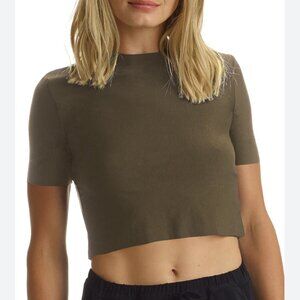 Commando Butter Cropped Tee in Olive Green Size XS